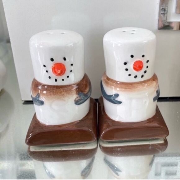 New S’mores s Marshmallows Salt and Pepper - Picture 7 of 9